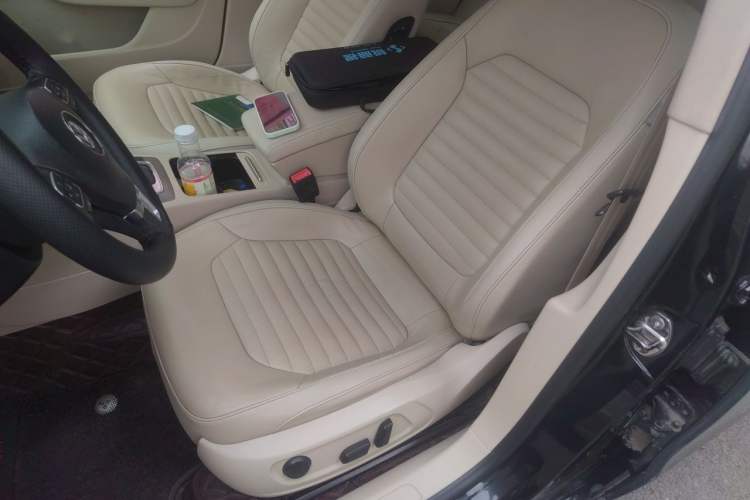 Used Volkswagen Magotan 2013 1.8TSI Premier Model Left Front Seat