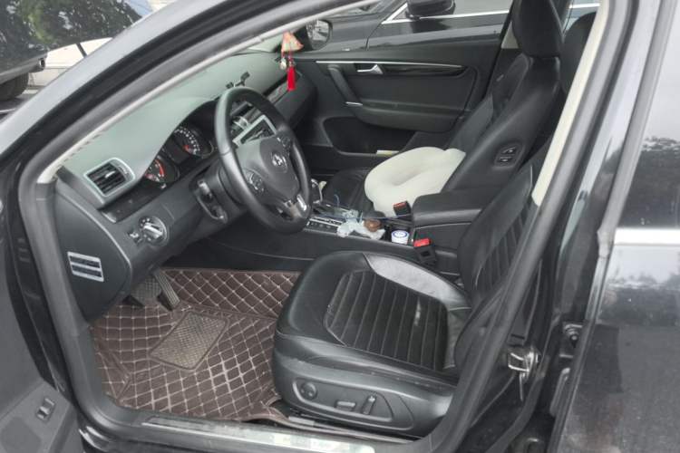 Used Volkswagen Magotan 2013 2.0 TSI Luxury Model Left Front Seat