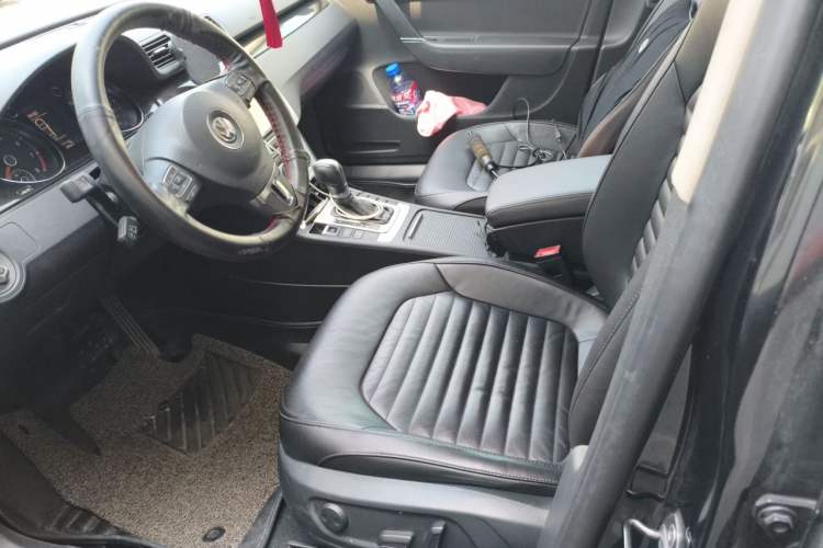 Used Volkswagen Magotan 2013 2.0 TSI Luxury Model Left Front Seat