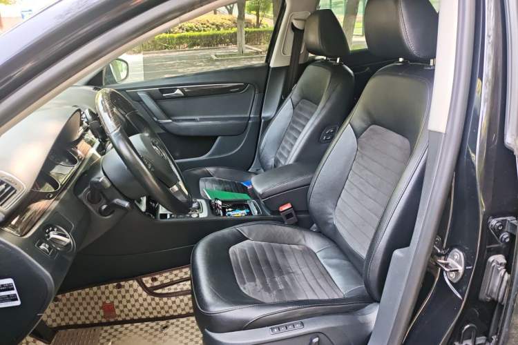 Used Volkswagen Magotan 2013 2.0 TSI Prestige Model Left Front Seat