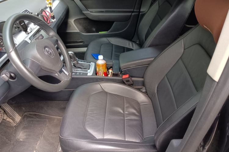 Used Volkswagen Magotan 2013 1.8TSI Comfort Model Left Front Seat