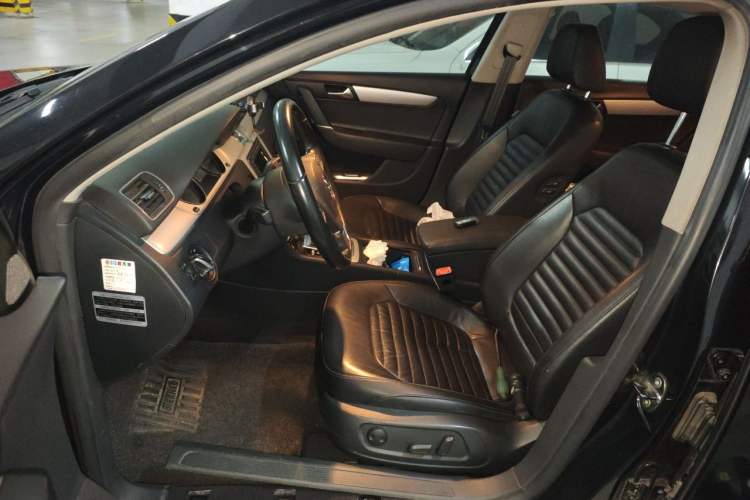 Used Volkswagen Magotan 2013 1.8TSI Premier Model Left Front Seat