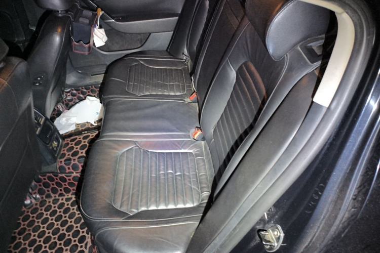 Used Volkswagen Magotan 2013 1.8TSI Luxury Model Left Rear Seat