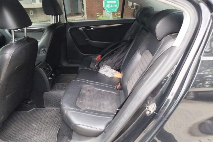 Used Volkswagen Magotan 2013 2.0 TSI Prestige Model Left Rear Seat