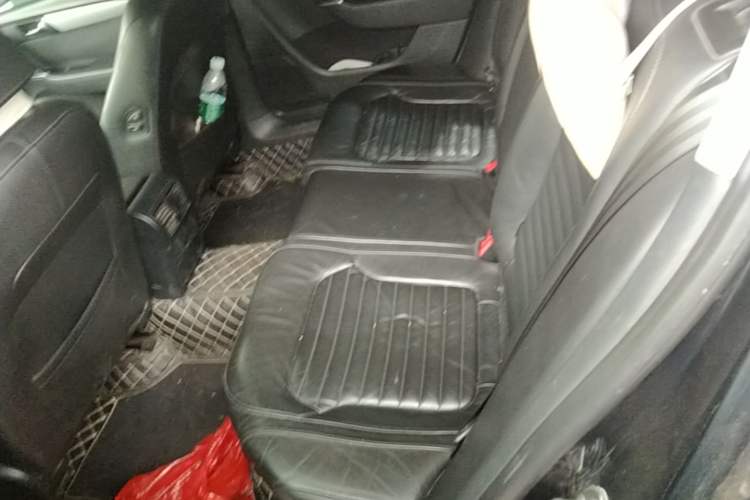 Used Volkswagen Magotan 2013 1.8TSI Premier Model Left Rear Seat