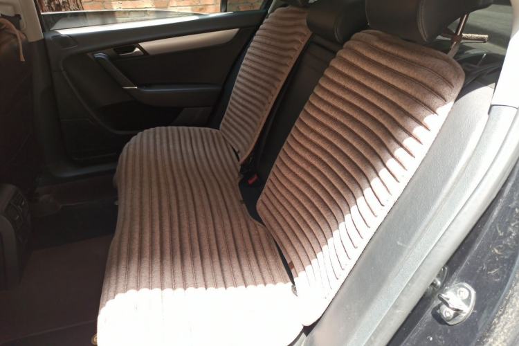 Used Volkswagen Magotan 2013 1.8TSI Premier Model Left Rear Seat