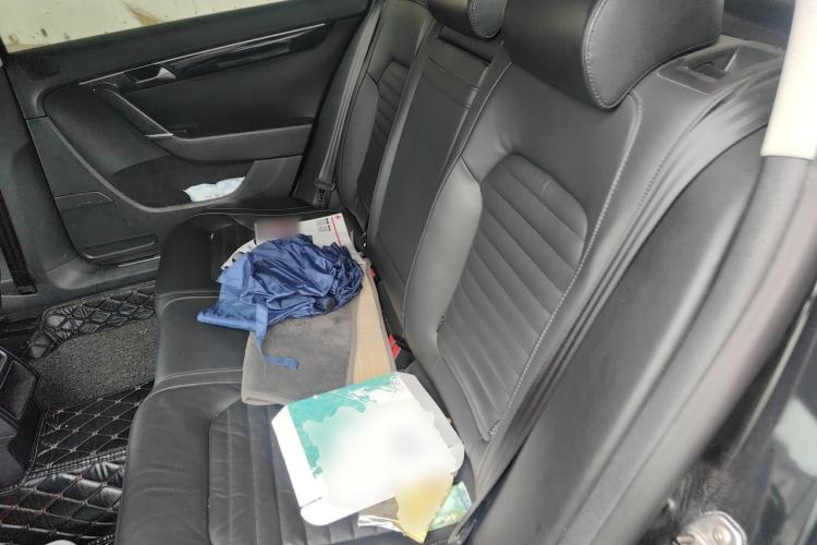 Used Volkswagen Magotan 2013 1.8TSI Luxury Model Left Rear Seat