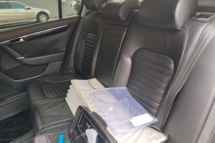 Used Volkswagen Magotan 2013 1.8TSI Luxury Model Left Rear Seat