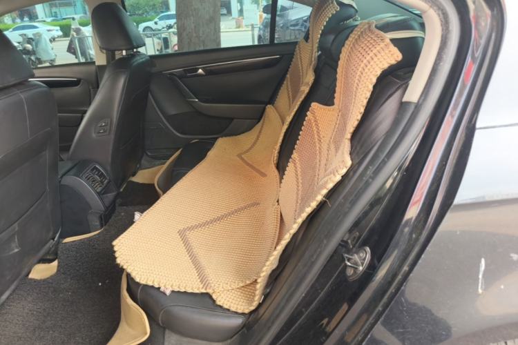 Used Volkswagen Magotan 2013 1.8TSI Premier Model Left Rear Seat