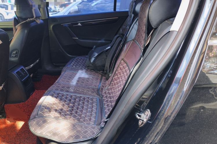 Used Volkswagen Magotan 2013 1.8TSI Luxury Model Left Rear Seat