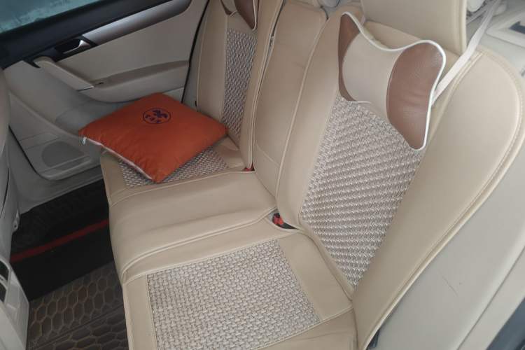 Used Volkswagen Magotan 2013 1.8TSI Premier Model Left Rear Seat