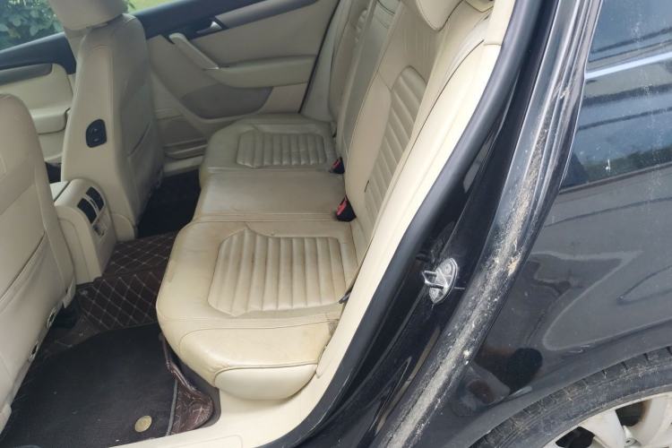 Used Volkswagen Magotan 2013 1.8TSI Premier Model Left Rear Seat