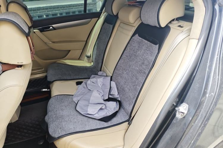 Used Volkswagen Magotan 2013 1.8TSI Premier Model Left Rear Seat
