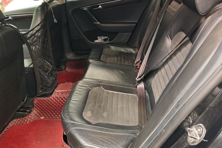 Used Volkswagen Magotan 2013 2.0 TSI Prestige Model Left Rear Seat