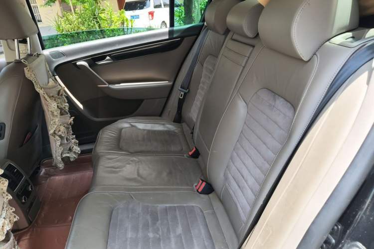 Used Volkswagen Magotan 2013 2.0 TSI Ultimate Model Left Rear Seat