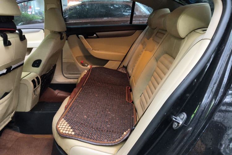 Used Volkswagen Magotan 2013 1.8TSI Premier Model Left Rear Seat