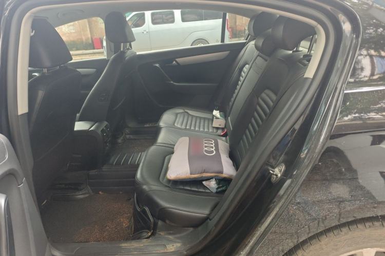Used Volkswagen Magotan 2013 1.8TSI Premier Model Left Rear Seat