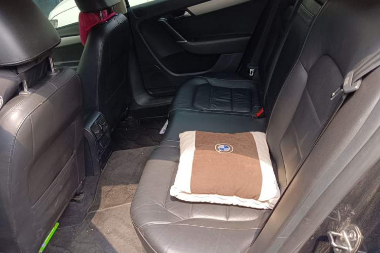 Used Volkswagen Magotan 2013 1.8TSI Comfort Model Left Rear Seat