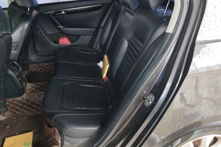 Used Volkswagen Magotan 2013 2.0 TSI Luxury Model Left Rear Seat