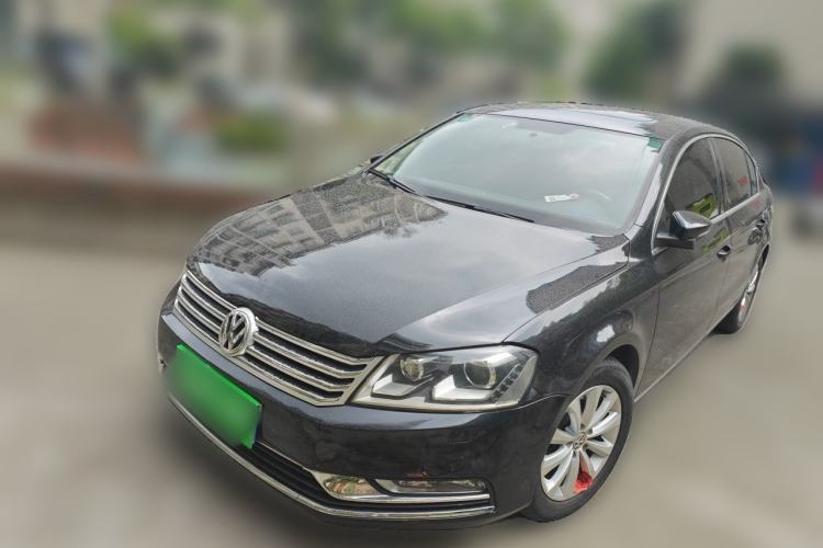 Used Volkswagen Magotan 2013 2.0 TSI Luxury Model Guazi used car, China used car export, Used car for sale, Used cars, Cheapest cars for sale