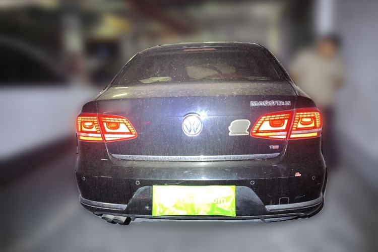 Used Volkswagen Magotan 2013 1.8TSI Luxury Model Rear