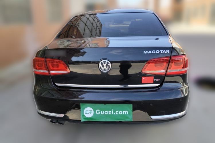 Used Volkswagen Magotan 2013 1.8TSI Premier Model Rear