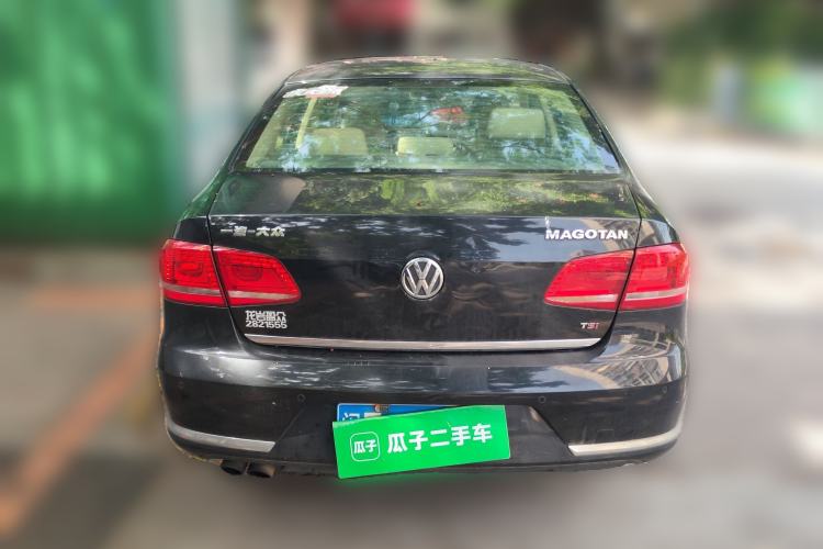 Used Volkswagen Magotan 2013 1.8TSI Luxury Model Rear
