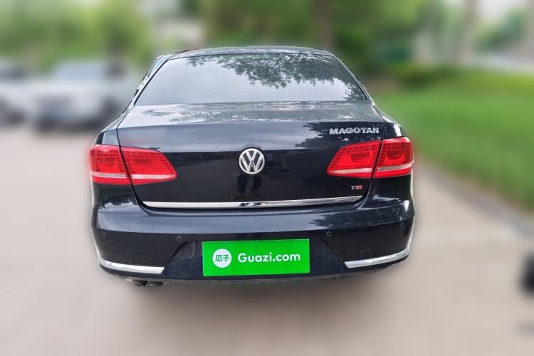 Used Volkswagen Magotan 2013 1.8TSI Prestige Model Rear
