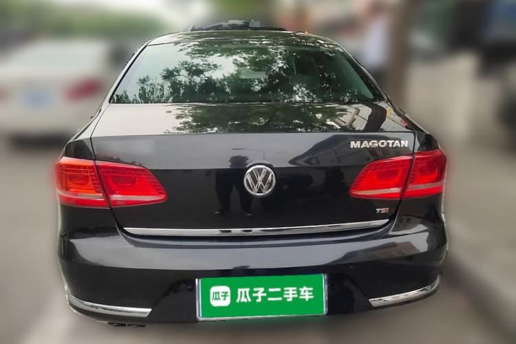 Used Volkswagen Magotan 2013 1.8TSI Prestige Model Rear