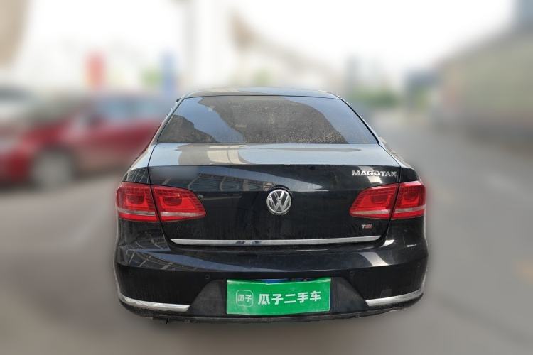 Used Volkswagen Magotan 2013 1.8TSI Premier Model Rear