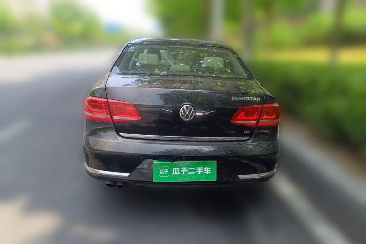 Used Volkswagen Magotan 2013 1.8TSI Luxury Model Rear
