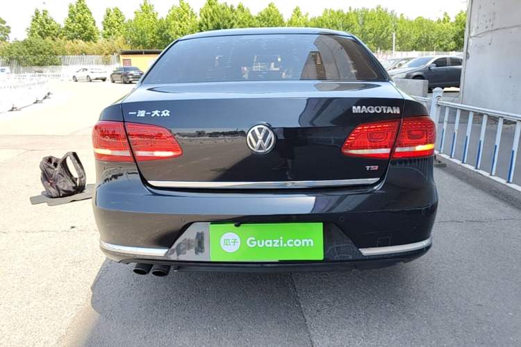 Used Volkswagen Magotan 2013 1.8TSI Luxury Model Rear