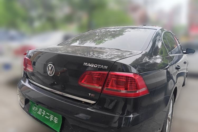 Used Volkswagen Magotan 2013 1.8TSI Luxury Model Rear