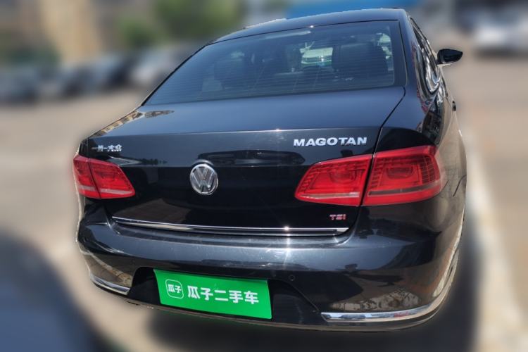 Used Volkswagen Magotan 2013 2.0 TSI Luxury Model Rear