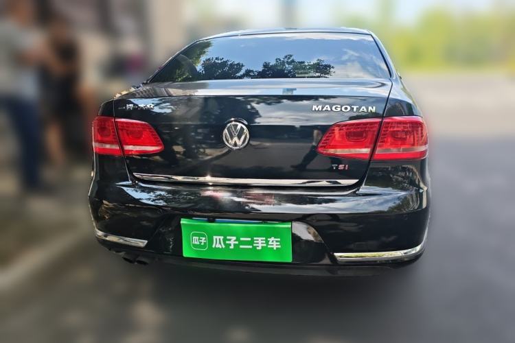 Used Volkswagen Magotan 2013 1.8TSI Premier Model Rear