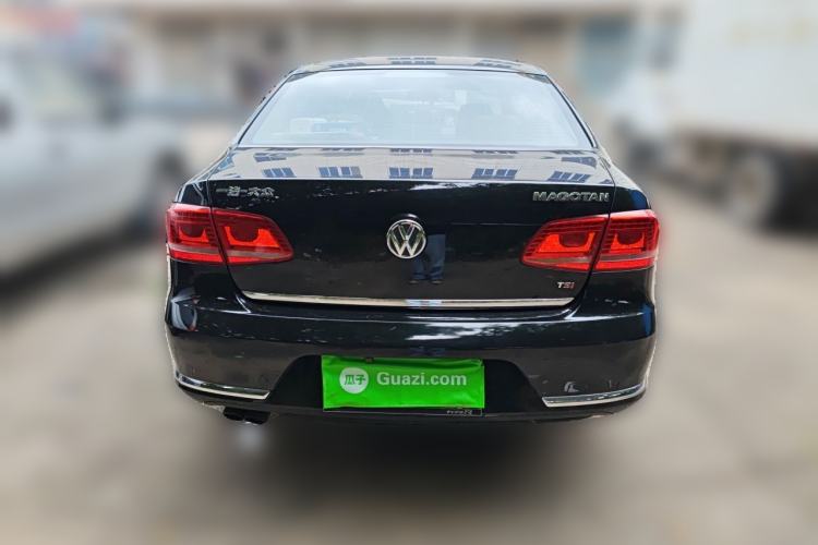 Used Volkswagen Magotan 2013 1.8TSI Luxury Model Rear