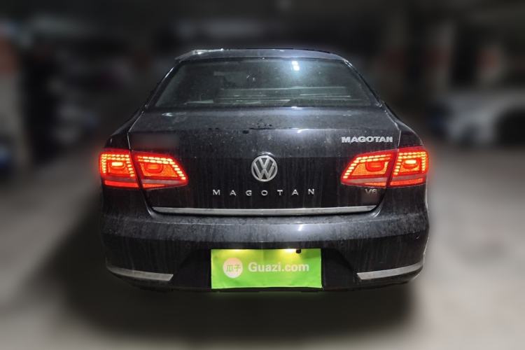 Used Volkswagen Magotan 2013 2.0 TSI Luxury Model Rear