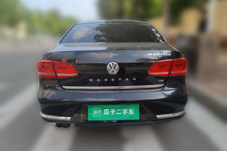 Used Volkswagen Magotan 2013 2.0 TSI Luxury Model Rear