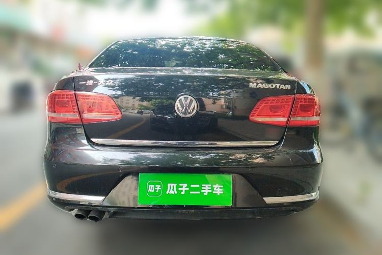 Used Volkswagen Magotan 2013 2.0 TSI Prestige Model Rear