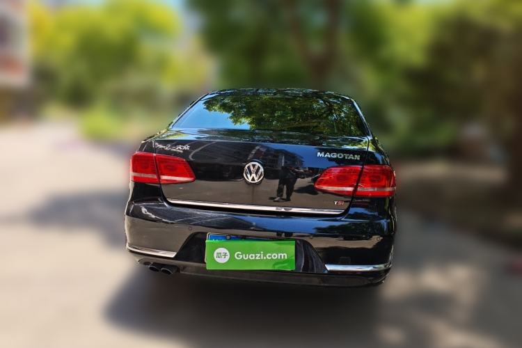 Used Volkswagen Magotan 2013 1.8TSI Premier Model Rear