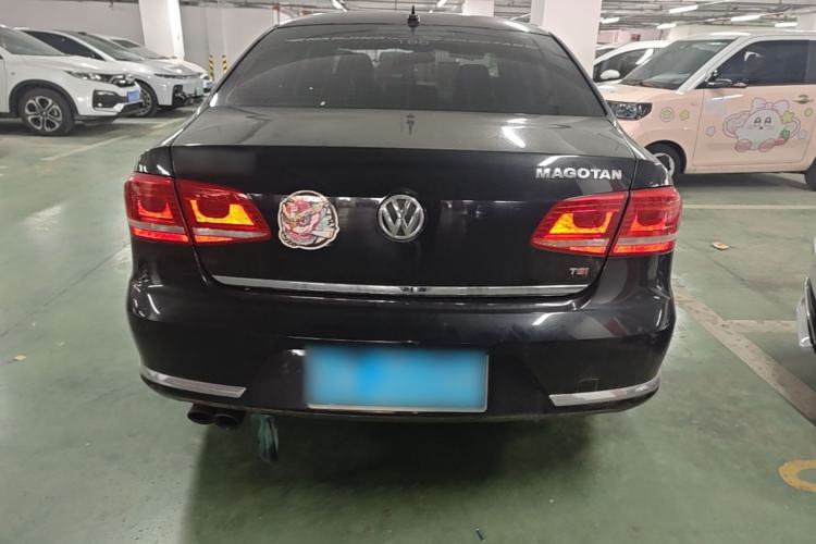Used Volkswagen Magotan 2013 1.8TSI Luxury Model Rear