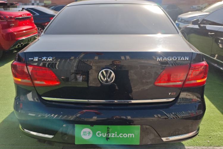 Used Volkswagen Magotan 2013 1.8TSI Luxury Model Rear