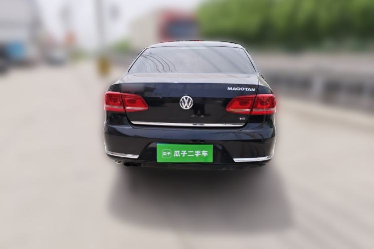 Used Volkswagen Magotan 2013 1.8TSI Premier Model Rear