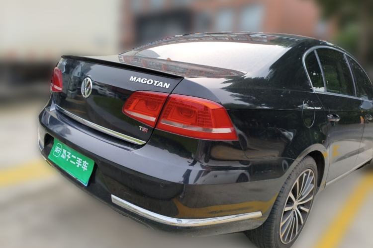 Used Volkswagen Magotan 2013 1.8TSI Premier Model Rear