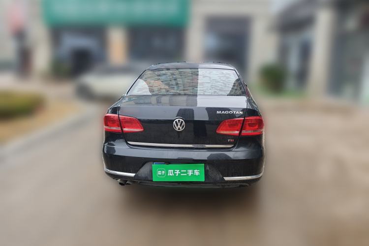 Used Volkswagen Magotan 2013 1.8TSI Premier Model Rear