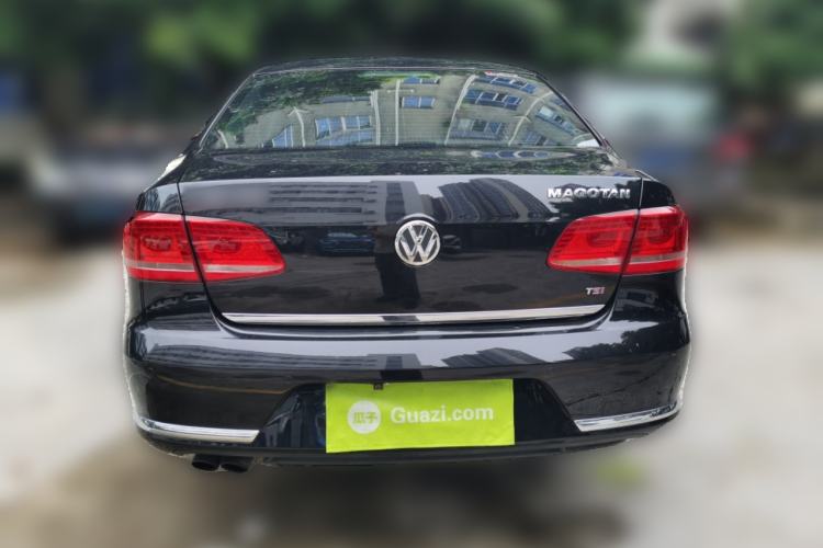 Used Volkswagen Magotan 2013 1.8TSI Luxury Model Rear