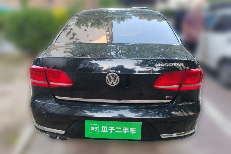 Used Volkswagen Magotan 2013 1.8TSI Premier Model Rear