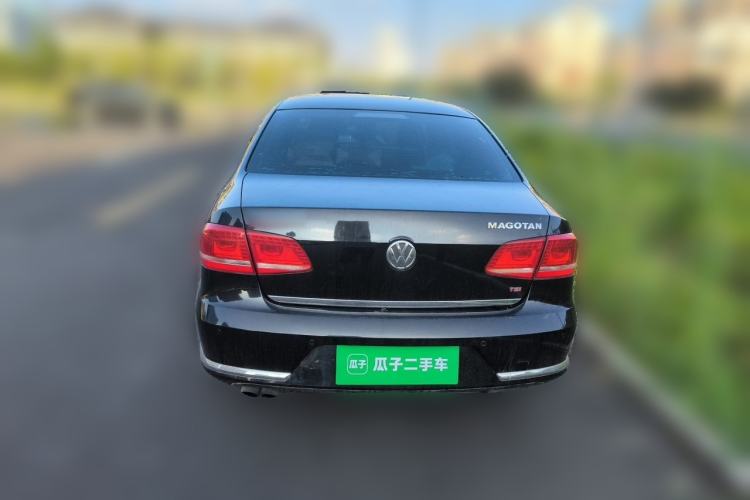 Used Volkswagen Magotan 2013 2.0 TSI Prestige Model Rear