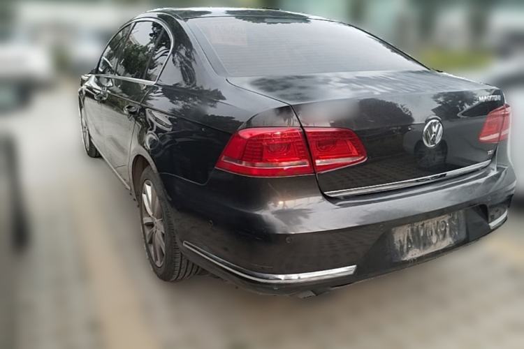 Used Volkswagen Magotan 2013 1.8TSI Prestige Model Rear Left 45 Deg