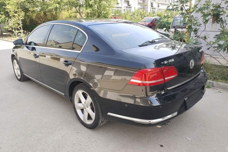 Used Volkswagen Magotan 2013 2.0 TSI Prestige Model Rear Left 45 Deg